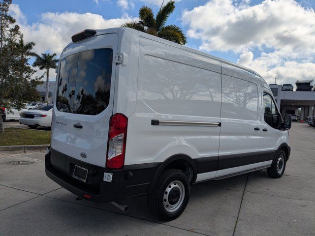 2025 Ford Transit Base