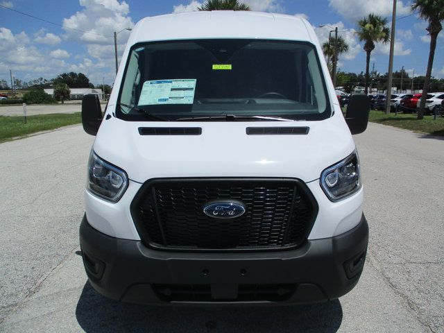 2025 Ford Transit Base