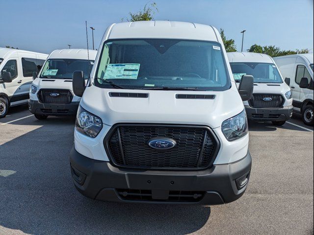 2025 Ford Transit Base