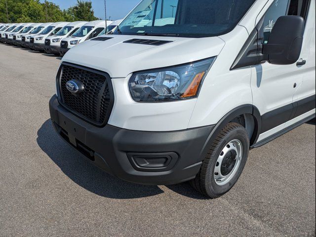 2025 Ford Transit Base