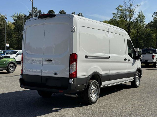 2025 Ford Transit Base