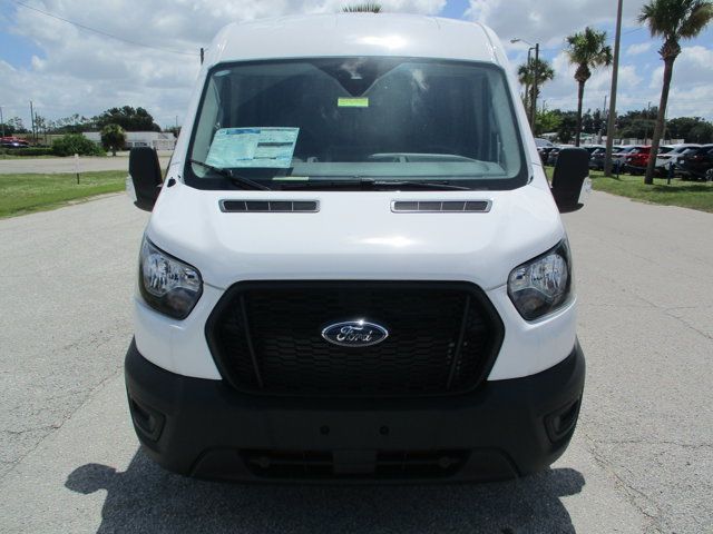 2025 Ford Transit Base