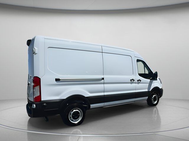 2025 Ford Transit Base