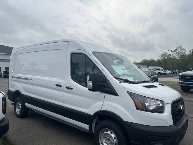 2025 Ford Transit Base