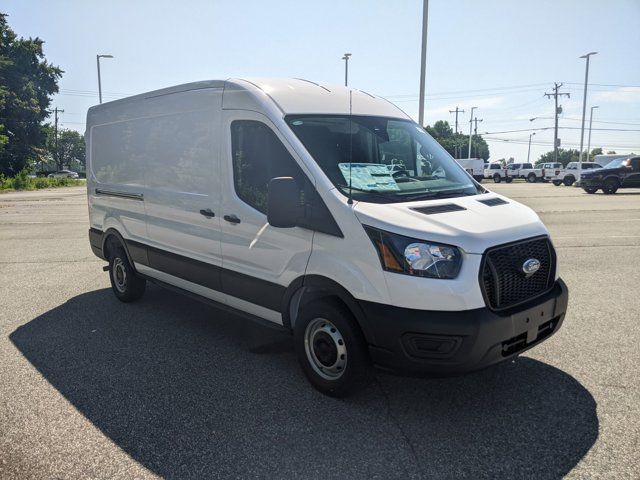 2025 Ford Transit Base