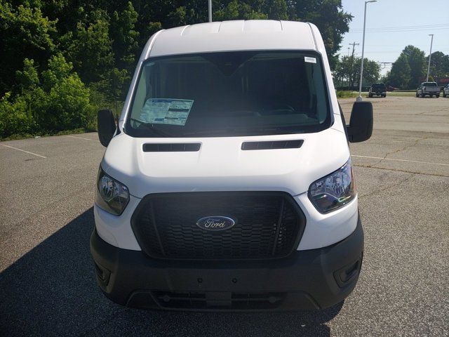 2025 Ford Transit Base