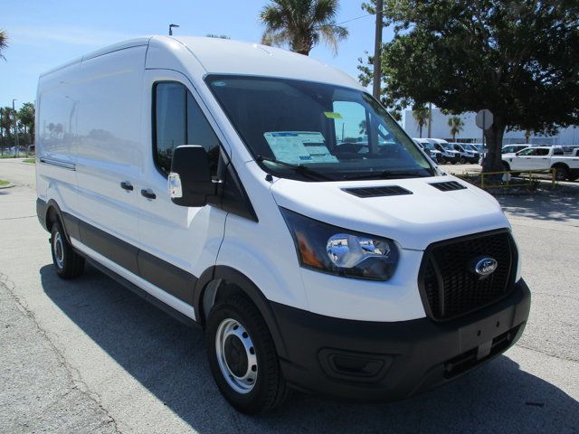 2025 Ford Transit Base