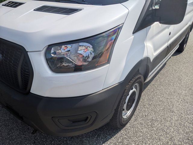 2025 Ford Transit Base