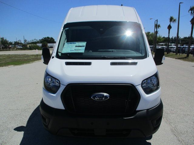 2025 Ford Transit Base
