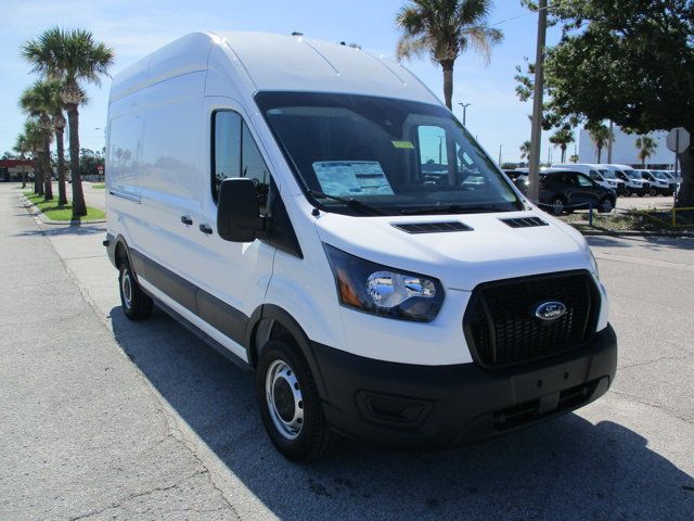 2025 Ford Transit Base