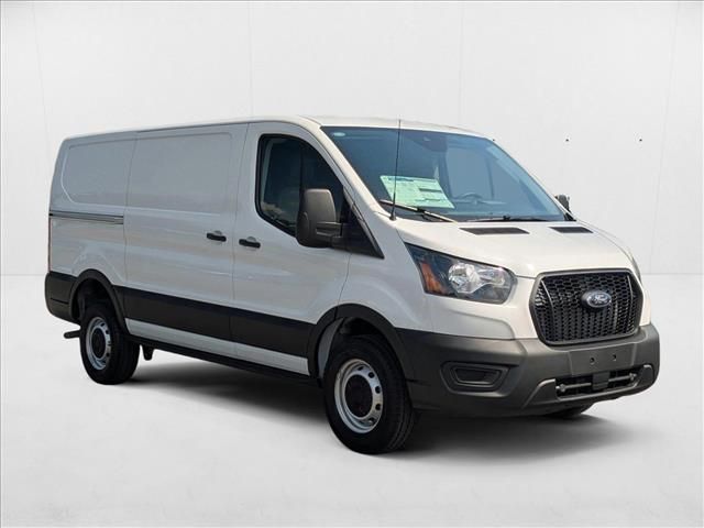 2025 Ford Transit Base