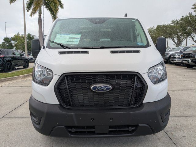 2025 Ford Transit Base