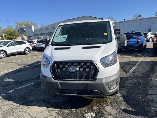 2025 Ford Transit Base