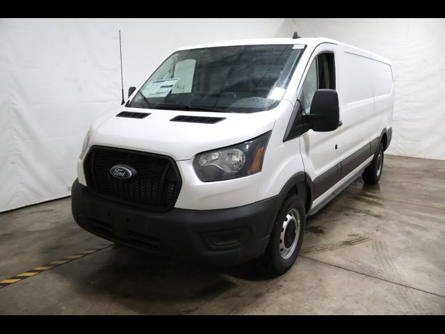 2025 Ford Transit Base