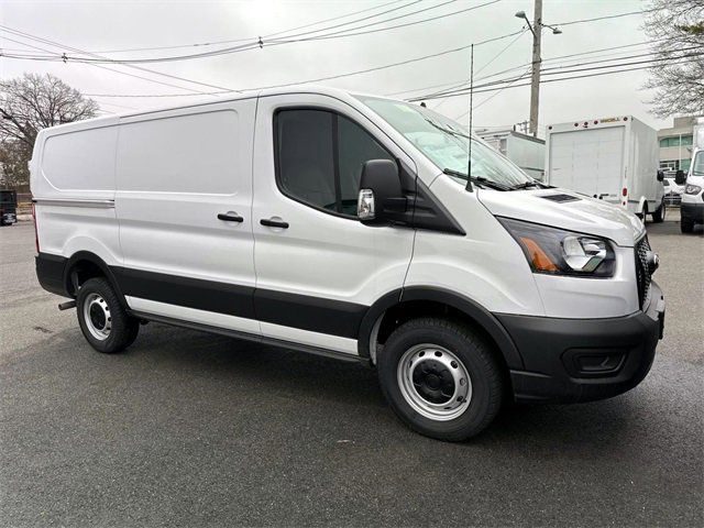 2025 Ford Transit Base