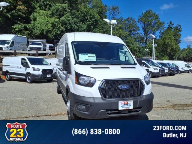 2025 Ford Transit Base