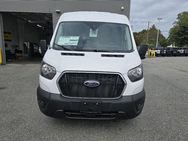 2025 Ford Transit Base