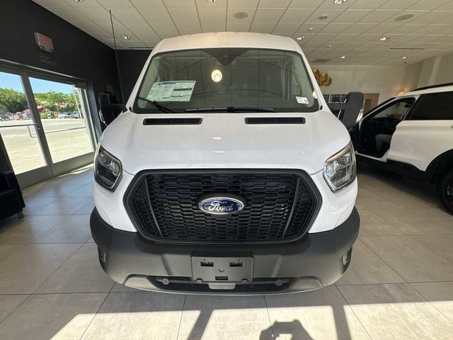 2025 Ford Transit Base