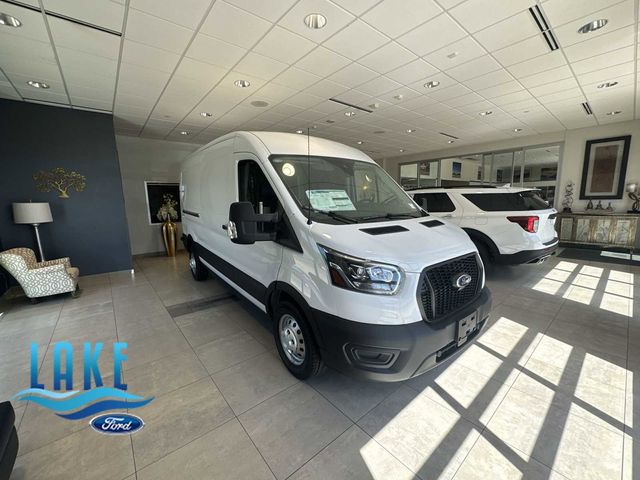 2025 Ford Transit Base
