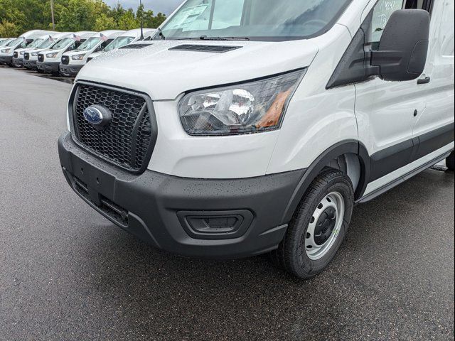 2025 Ford Transit Base