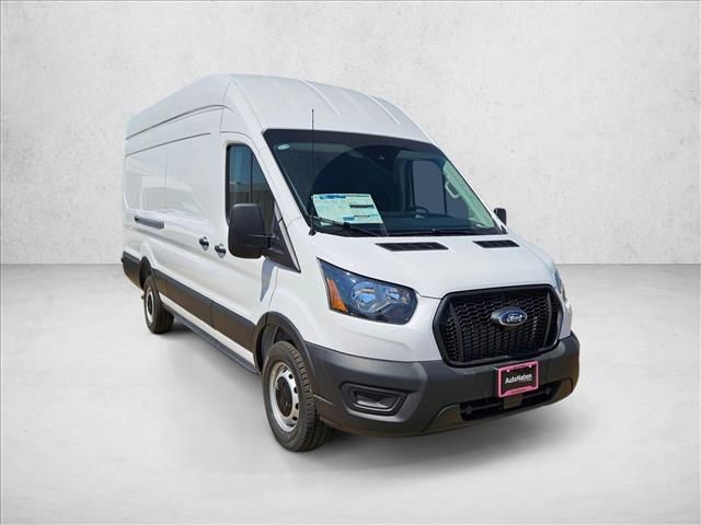 2025 Ford Transit Base