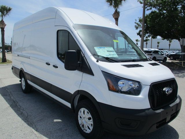 2025 Ford Transit Base