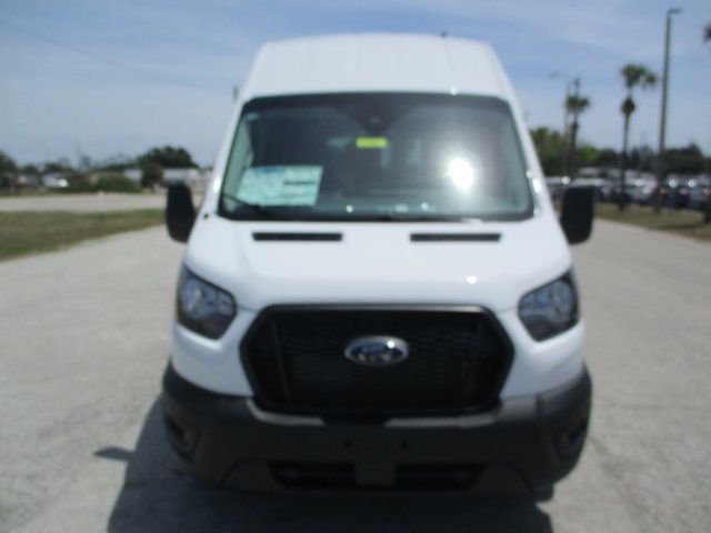 2025 Ford Transit Base