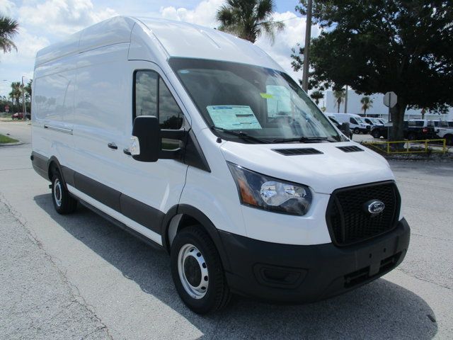 2025 Ford Transit Base