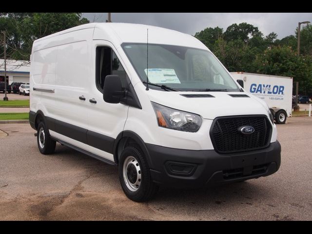 2025 Ford Transit Base