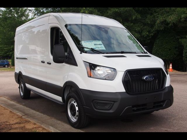 2025 Ford Transit Base