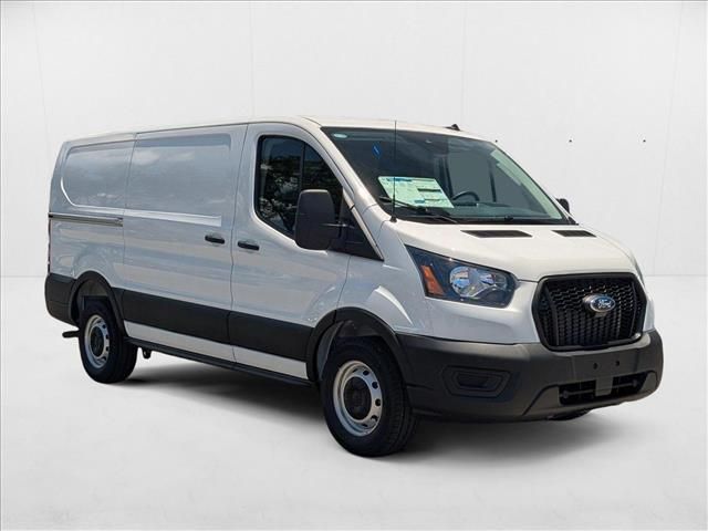 2025 Ford Transit Base