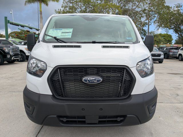 2025 Ford Transit Base