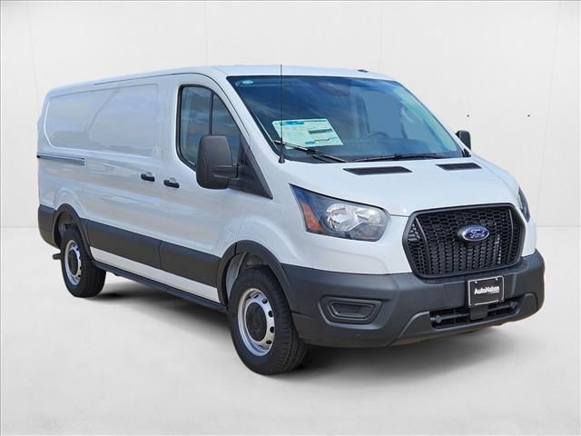 2025 Ford Transit Base