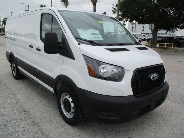 2025 Ford Transit Base