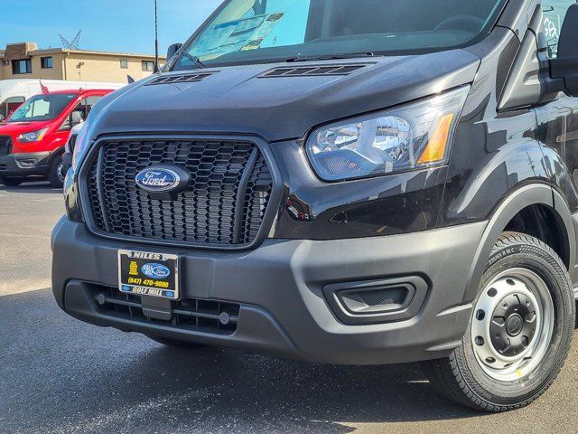 2025 Ford Transit Base