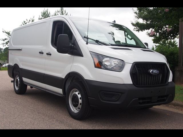 2025 Ford Transit Base