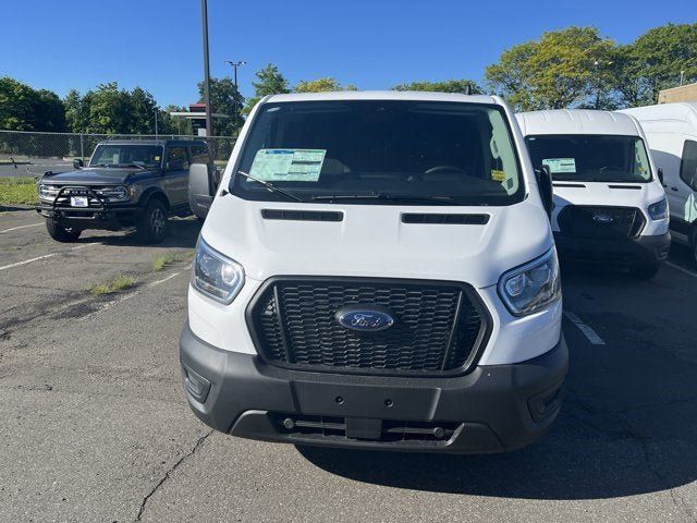 2025 Ford Transit Base