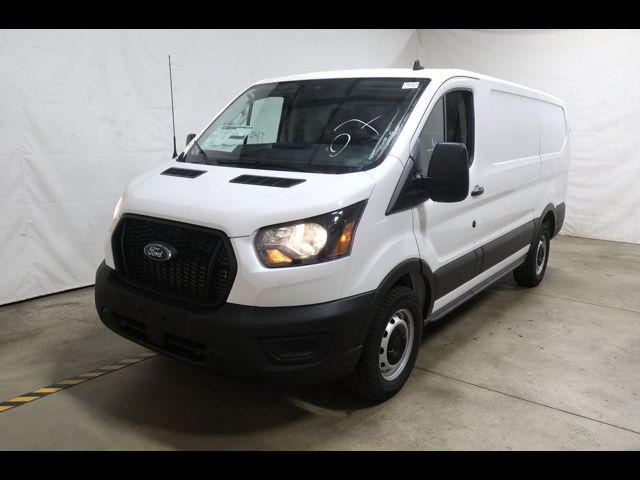 2025 Ford Transit Base
