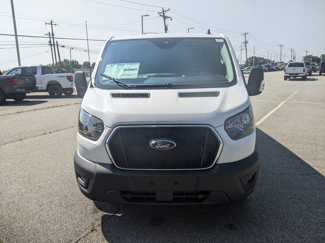 2025 Ford Transit Base