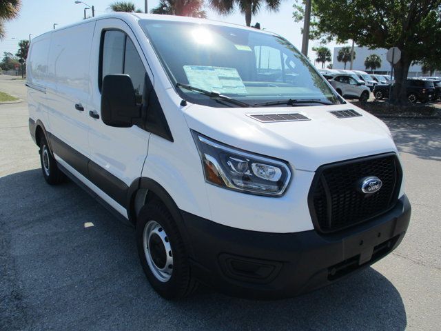 2025 Ford Transit Base