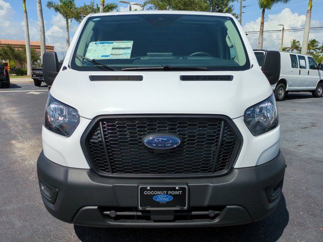 2025 Ford Transit Base