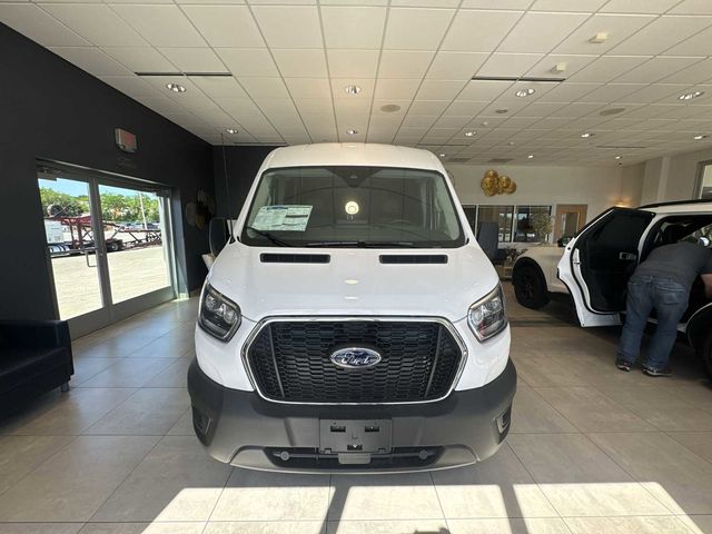 2025 Ford Transit Base
