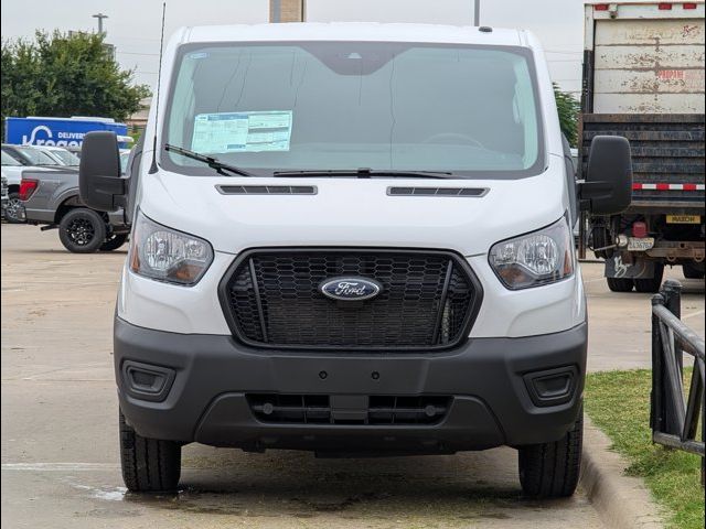 2025 Ford Transit Base