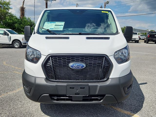 2025 Ford Transit Base