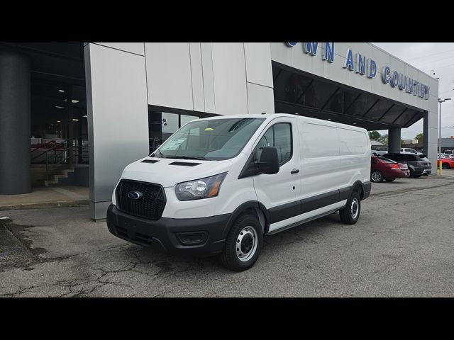 2025 Ford Transit Base