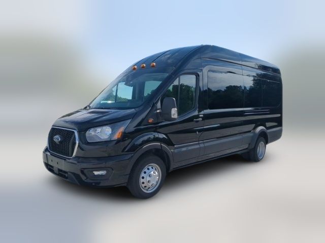 2025 Ford Transit XLT