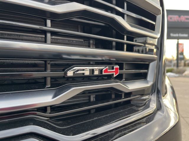 2025 GMC Acadia AWD AT4