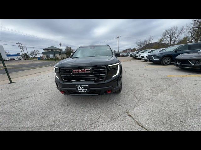 2025 GMC Acadia AWD AT4