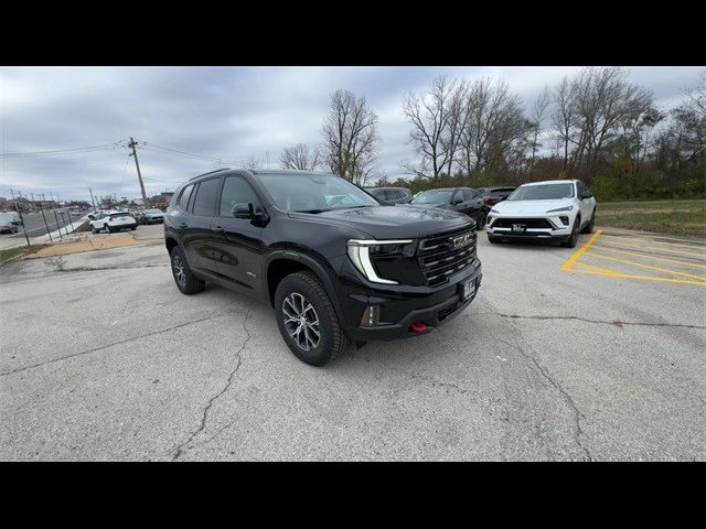 2025 GMC Acadia AWD AT4