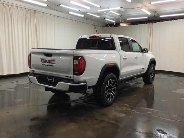 2025 GMC Canyon 4WD AT4